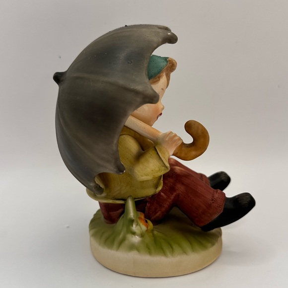 Erich Stauffer Figurine Rainy Days  Boy with Umbrella Vintage Figure Japan 4.7” - Picture 2 of 5